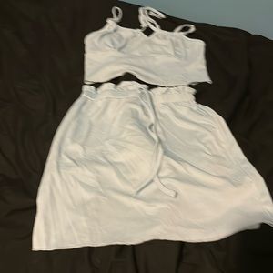 Very cute blue set makes your body pop!!!